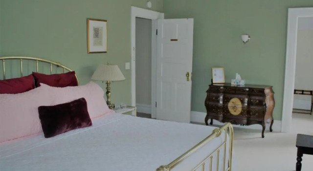 Люкс Deluxe Franklin Manor Bed and Breakfast