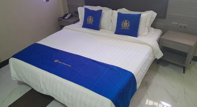 Номер Standard VEGAS LUXURY HOTEL