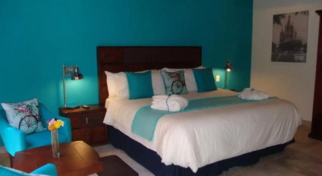 Полулюкс Hotel Casa Don Quijote
