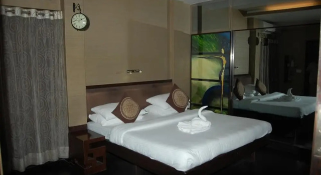 Номер Premium Hotel Ramakrishna