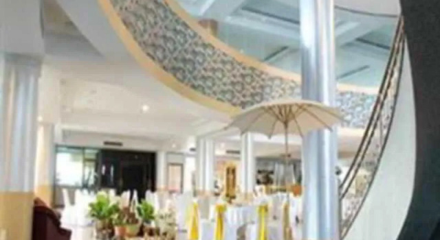 Chainat Thani Hotel, Забронировать Отель Утхайтхани Центральный Таиланд