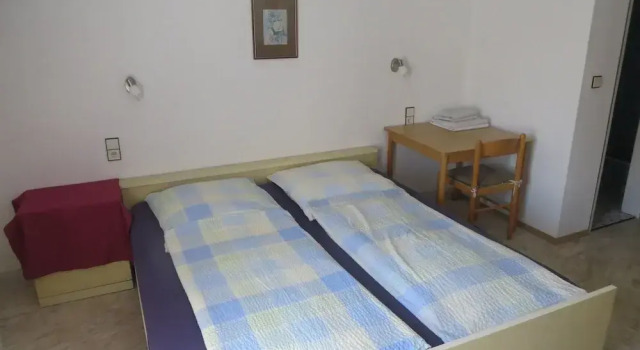 Gasthof-Metzgerei Rotes Ross, Rezervați Pensiune Burghaslach Steigerwald