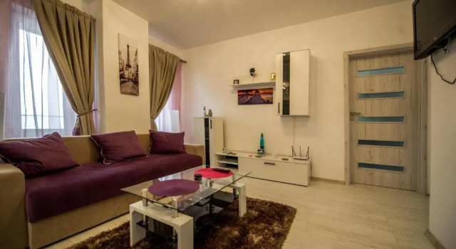 Apartament Criss Lotus Opera