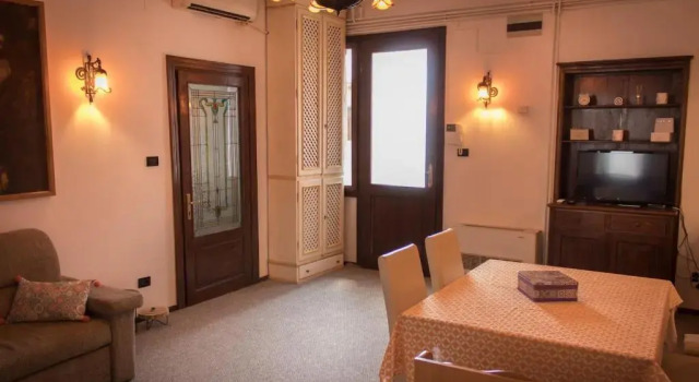 10 Modern Living in the Heart of the City, Prenota Hotel Timişoara 