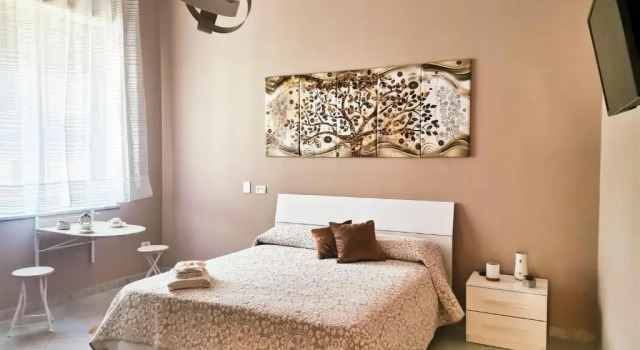 Dale Rooms, Забронировать Отель Отели Неаполя 3 звезды, рядом с Музей санитарного искусства, 3*