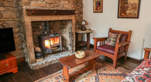 Brook Fall Cottage, Varaa Lomakoti Mökit kohteessa Merseyside, Mökki