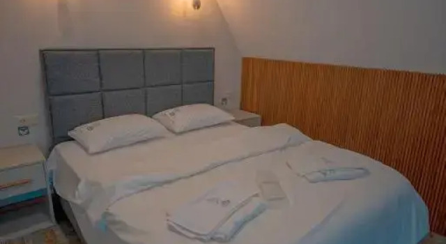 White Lily(Contact To Property 7 Days In Advance)