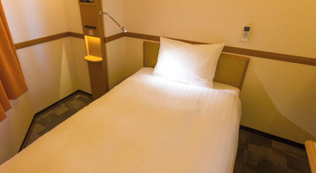 Номер Economy Toyoko Inn Saitama Iwatsuki Ekimae