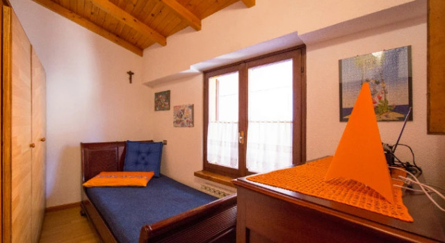 La Casetta, Prenota Hotel Brusimpiano Lombardia