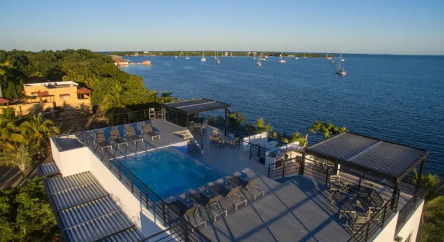 Апартаменты Oceanfront Sunset Gecko Condo - Second Floor 2B