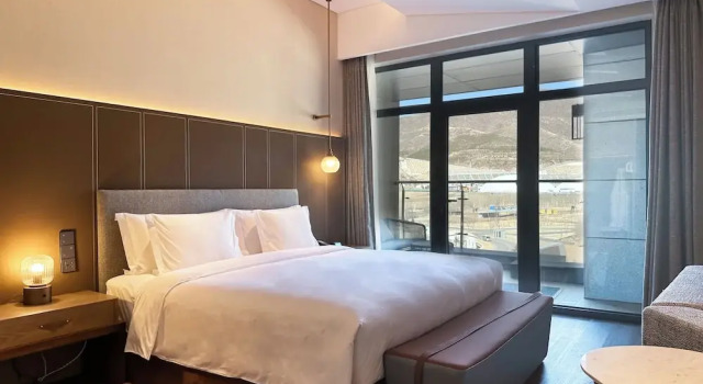 Двухместный номер Standard с балконом Crowne Plaza Chongli Resort by IHG