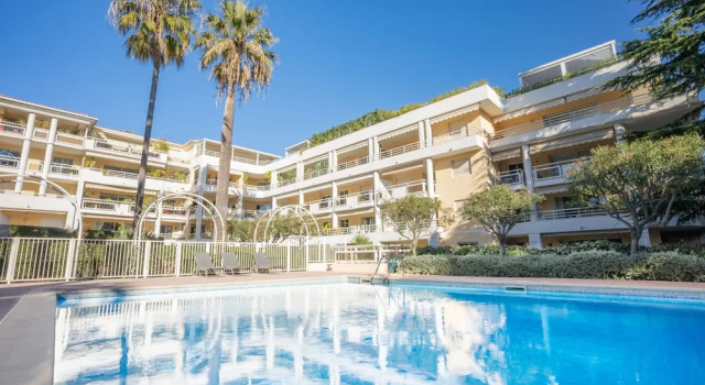 Апартаменты 201 Le First in Cannes