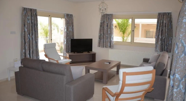 Anthorina Villa 6, Book Villa Hotels in Protaras with Parking, near Neolithic Settlement, Parking