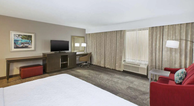 Номер Standard Hampton Inn by Hilton Detroit Dearborn, MI
