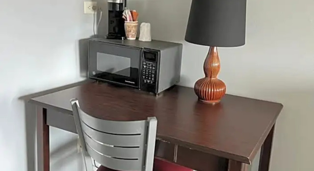 Standard Zimmer Ambassador Inn