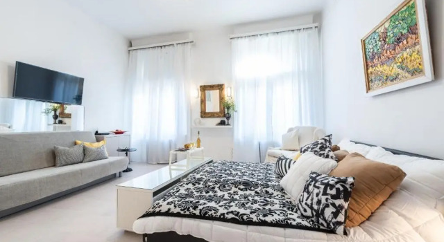 Vintage Elegance MostCentralApt !Váci street!, Забронировать Отель 05. Внутренний город - Город Леопольда 