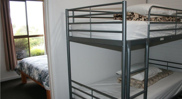 Seaview Holiday Park and  Hostel