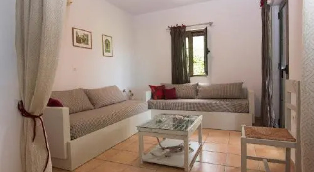 Kripia Holiday Villas, Prenota Hotel Hotel a Messenia con parcheggio, Parcheggio