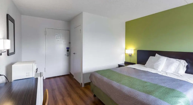 Люкс Motel 6-Warminster, PA