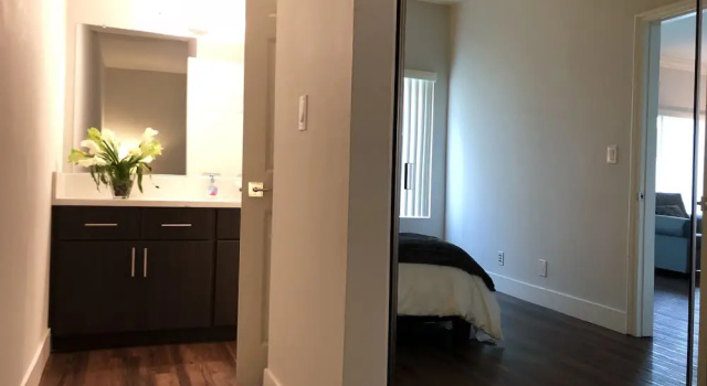 Апартаменты Superior с балконом Westwood Apartments
