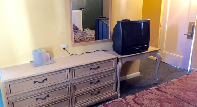 Shangri La Motel Ocala near Hwy 301, จอง โมเทล โอกาลา Ocala National Forest