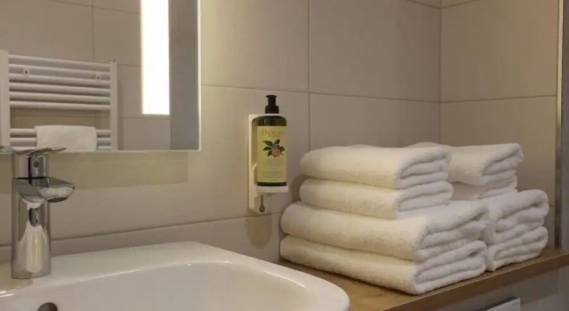 Четырёхместный полулюкс Hôtel la Capelle Millau