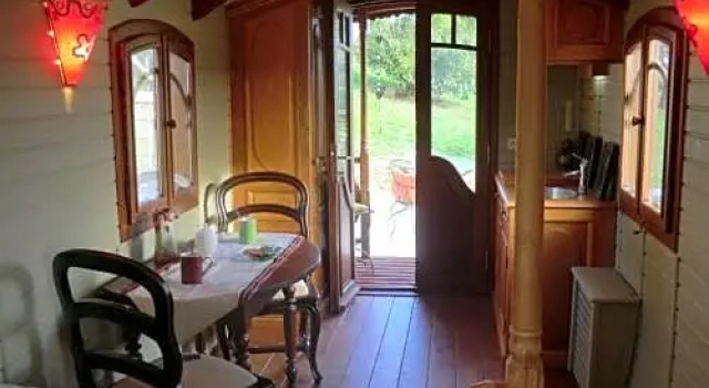Roulotte la Souleillade, Book Hotel Villenouvelle Haute-Garonne