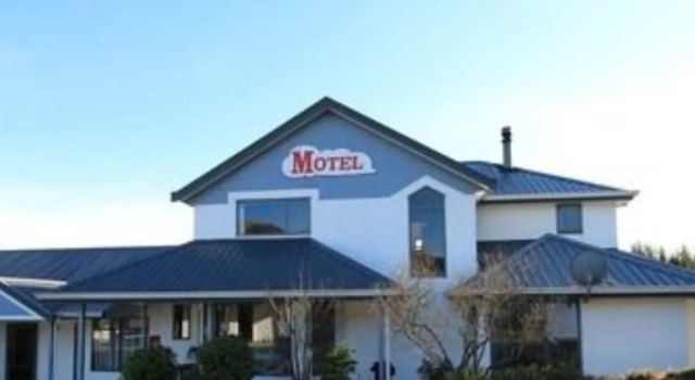 Bonnie Knights Motel