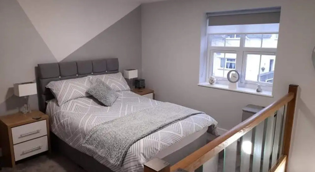 Outstanding, Modern 1-bed House in Chippenham