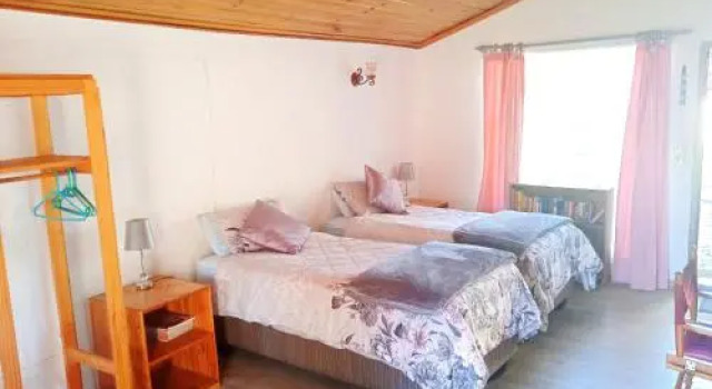 Rheolas Guest Cottage, Buchen Sie Pension Harrismith Freistaat