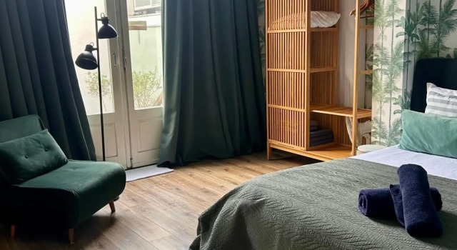 Appt City Centre Royal Garden + parking + roof terrace, Забронировать Отель Гаага Южная Голландия
