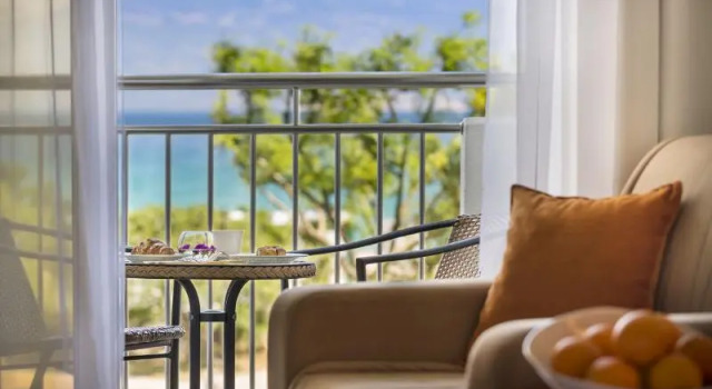 Трёхместный номер Superior с балконом и с видом на море Sunny Baška Residence by Valamar