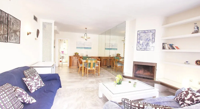 1093 Beachfront Apartment 3 Pools 50 Mtr From Beach Large Terrace, Забронировать Апартаменты/квартира Марбелья Коста-дель-Соль, рядом с Playa de Artola