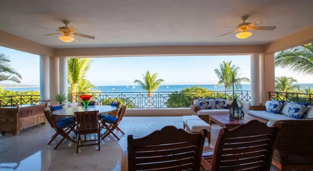 Апартаменты Luxury Beachfront Hacienda de Mita 405