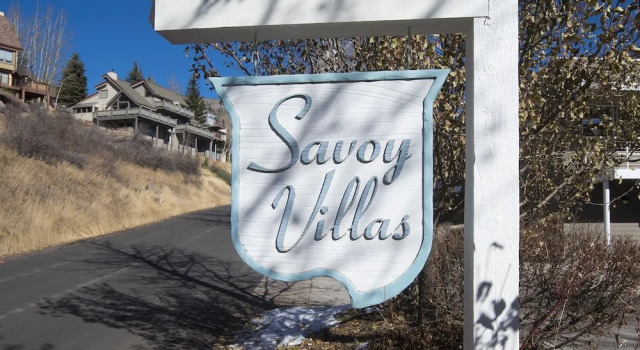 Savoy S 2d 3 Bedroom Condo by RedAwning, Забронировать Дом для отпуска Отели Вейл с парковкой, Парковка
