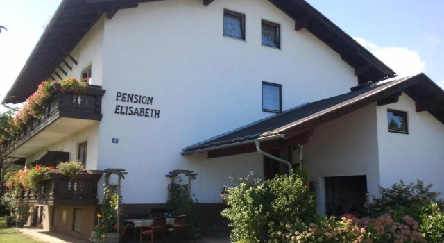 Pension Elisabeth, Забронировать Отель Отели Фёлькермаркт с парковкой, Парковка