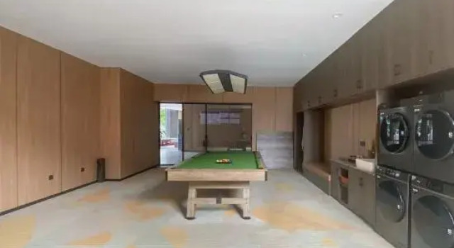 MEHOOD EZZI Hotel (Xinxiang Huixian), Book Hotel Hotels in Xinxiang with Parking, Parking