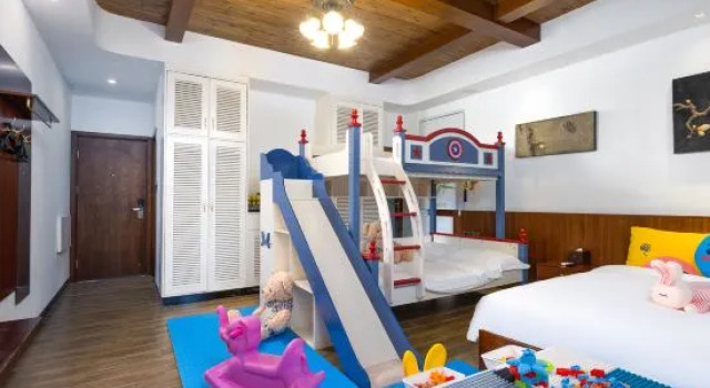 Кровать в общем номере Xiaotang Bieyuan Art Hostel