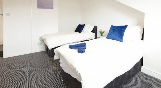 House-sleeps8-parking-garden, Забронировать Отель Отели Англии 3 звезды, 3*