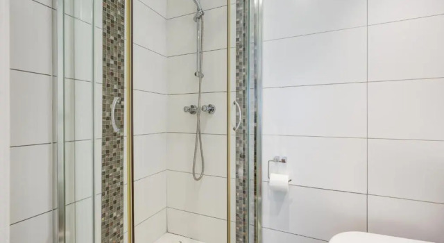 Четырёхместный номер Standard KingswayPark Hotel at Park Avenue