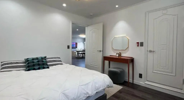 Hongdae 3bedroom apartment #14