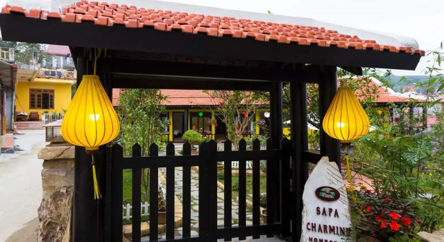 Sunlit Homestay Sapa, Забронировать Отель Отели Шапа с парковкой, рядом с Рынок Сапа, Парковка
