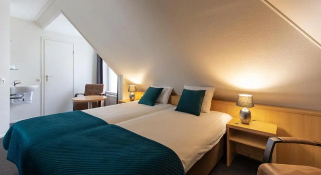 Семейный номер Standard Hotel Restaurant Mondriaan