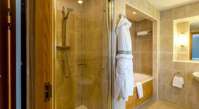 Семейный номер Superior Hellidon Lakes Golf & Spa Hotel