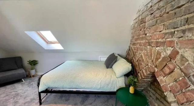 Large House near Victoria Park For Groups, 10 mins bus to City Centre