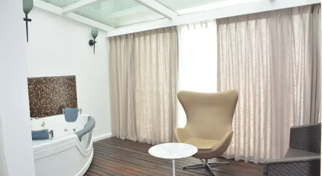 Люкс Pefaco Hotel Maya Maya