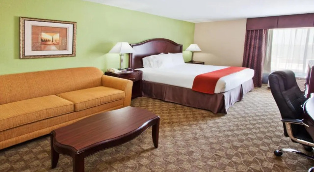 Двухместный номер Deluxe Holiday Inn Express Peachtree Corners-Norcross by IHG