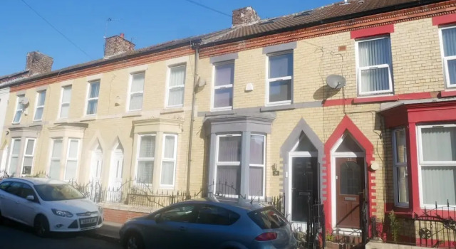 NEW Sleek 6BD Kensington Home Close to City