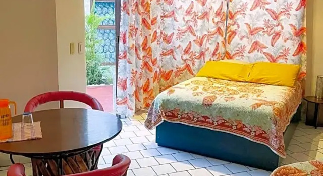 Трёхместный номер Standard Hotel Allende