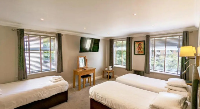Трёхместный номер Superior Hotel Celebrity Bournemouth East Cliff by Villare hotels